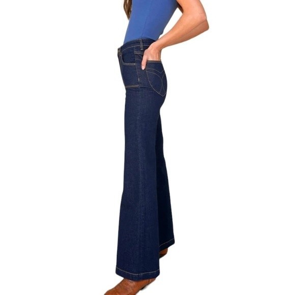 ROLLA’S EASTCOAST HIGH RISE FLARE ORGANIC COTTON JEANS IN LUX BLUE - Picture 3 of 15